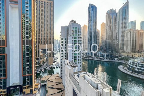 Appartamento in vendita a Dubai Marina, Dubai, EAU 2 camere da letto, 125 mq. № 627417 - foto 11