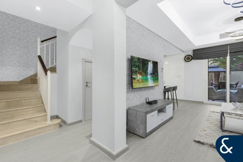 ویلا برای اجاره در The Springs، Dubai، امارات متحده عربی 2 خوابه ، 207 متر مربع ، شماره 668379 - تصویر 3