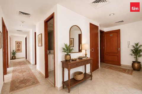 Apartman u gradu Motor City, Dubai, UAE 3 spavaće sobe, 178.7 m2 Br. 760153 - Slika 2