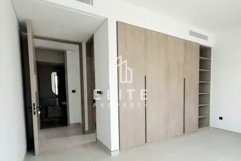Vilë në Tilal Al Ghaf, Dubai, Emiratet e Bashkuara Arabe 5 dhoma gjumi, 520 m2. № 736532 - Foto 8