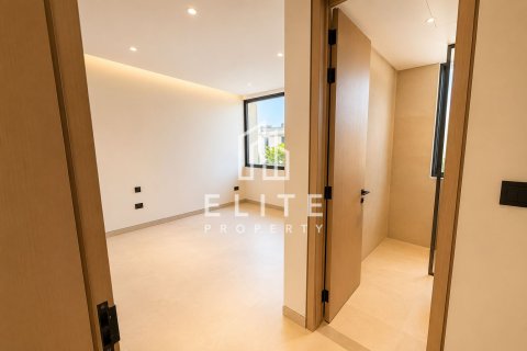 Vila v Tilal Al Ghaf, Dubai, SAE 5 spální, 520 m2 č. 736532 - Fotografia 9