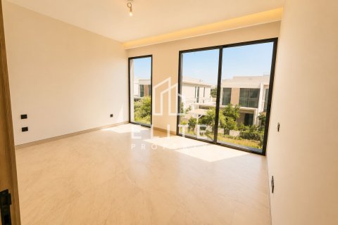 Vila v Tilal Al Ghaf, Dubai, SAE 5 spální, 520 m2 č. 736532 - Fotografia 8