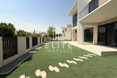 Vilë në Tilal Al Ghaf, Dubai, Emiratet e Bashkuara Arabe 5 dhoma gjumi, 520 m2. № 736532 - Foto 15