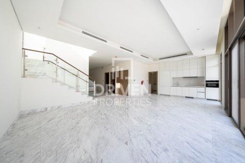 Villa til leie i Mohammed Bin Rashid City, Dubai, Emiratene 4 soverom, 608.14 kvm Nr. 744817 - Foto 2