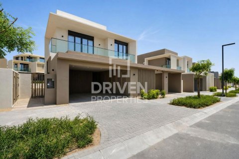 فيلا للإيجار في جبل علي، دبي، الإمارات العربية المتحدة 4 غرفة نوم ، 640.01 متر مربع ، رقم 744815 - صورة 28