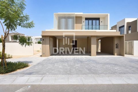 ویلا برای اجاره در Jebel Ali، Dubai، امارات متحده عربی 5 خوابه ، 715.73 متر مربع ، شماره 744816 - تصویر 1