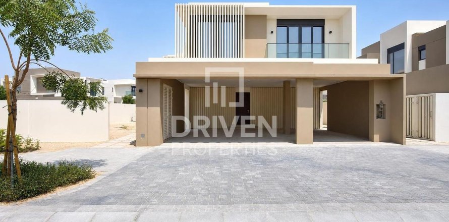 ویلا در Jebel Ali، Dubai ، امارات متحده عربی 5 خوابه ، 715.73 متر مربع.  شماره 744816