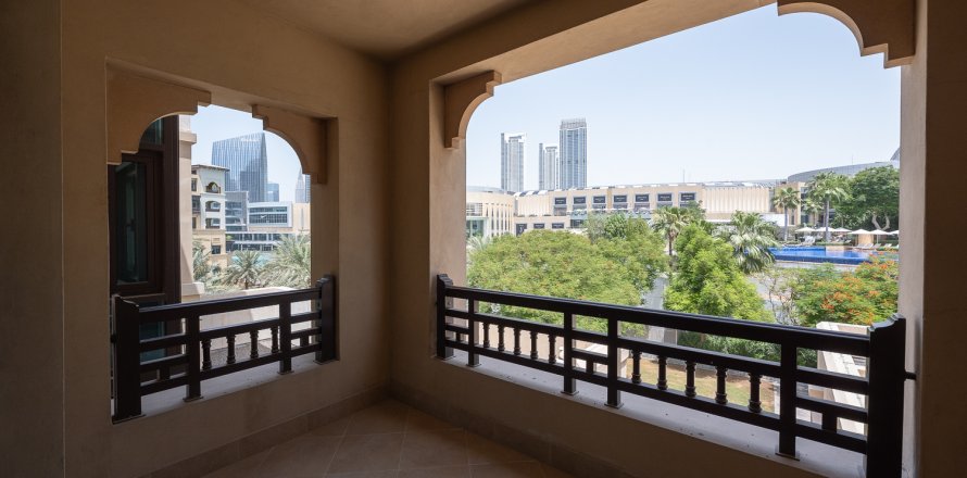Byt v Downtown Dubai (Downtown Burj Dubai), SAE 2 ložnice, 130.25 m² Č.: 748477