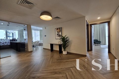 Apartment in Zabeel, Dubai, UAE 3 bedrooms, 173 sq.m. № 621098 - photo 2