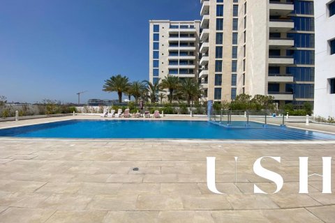 Apartment in Al Furjan, Dubai, UAE 2 bedrooms, 130 sq.m. № 621097 - photo 6
