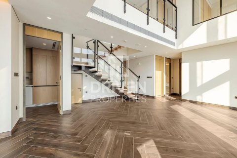 Dupleks u Zabeel, Dubai, UAE 2 spavaćih soba, 224.55 m2 Br. 761950 - fotografija 13