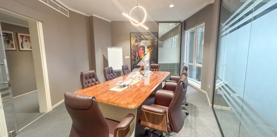 Iroda itt: Sheikh Zayed Road, Dubai, EAE, 235 m², azonosító: 690537