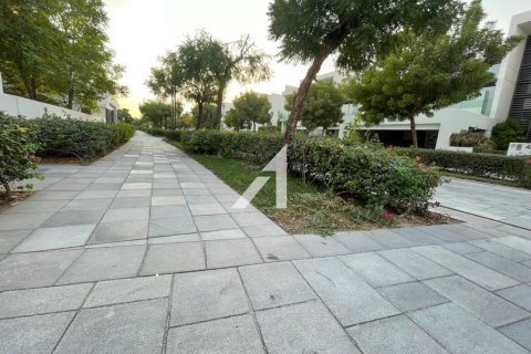 Vila v Mohammed Bin Rashid City, Dubai, SAE 5 spální, 880 m2 č. 690538 - Fotografia 11