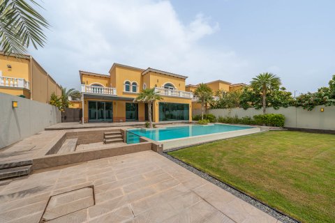 Villa a Jumeirah Park, Dubai, EAU 5 camere da letto, 851.71 mq. № 750555