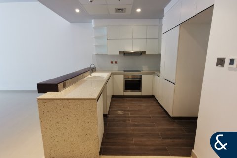 Lägenhet uthyres i Motor City, Dubai, UAE 3 sovrum, 194 kvm Nr. 668009 - fotografi 1