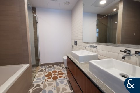 Lägenhet uthyres i Motor City, Dubai, UAE 3 sovrum, 194 kvm Nr. 668009 - fotografi 9