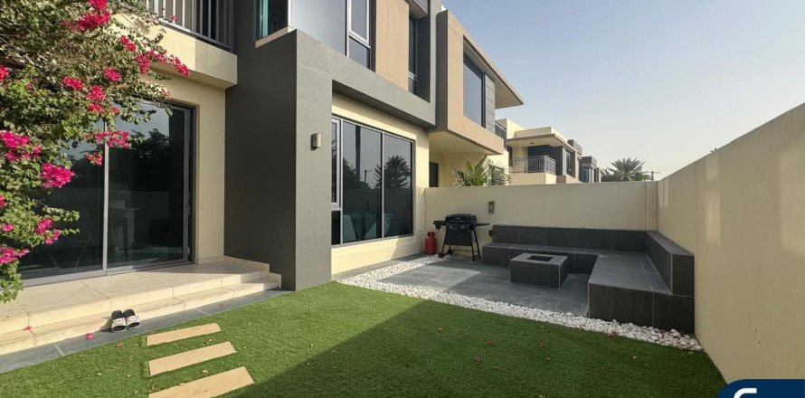 Vila di Dubai Hills Estate, Dubai, UAE 4 bilik tidur, 222 meter persegi № 668010