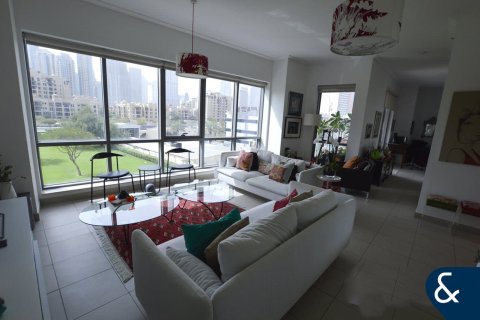 Apartmen di Downtown Dubai (Downtown Burj Dubai), UAE 3 bilik tidur, 196 meter persegi № 667829 - foto 2