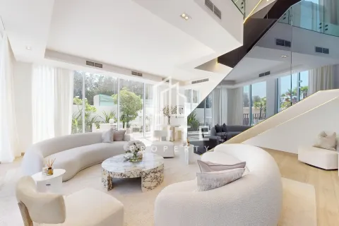 Vilă de închiriat în Al Barari, Dubai, EAU 4 dormitoare, 459 mp.  №736607 - poză 2
