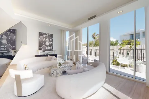 Vilă de închiriat în Al Barari, Dubai, EAU 4 dormitoare, 459 mp.  №736607 - poză 3