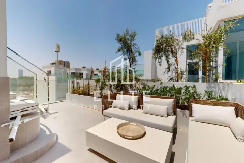 Vilă de închiriat în Al Barari, Dubai, EAU 4 dormitoare, 459 mp.  №736607 - poză 1