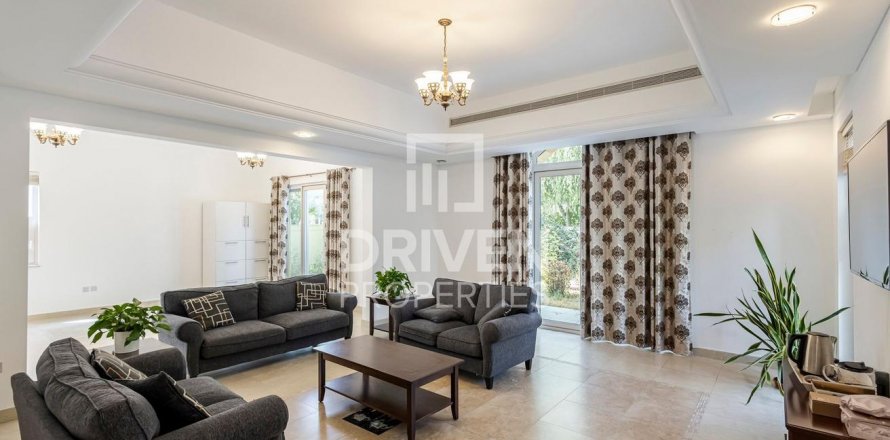 Вілла в Dubai Sports City, Дубай, ОАЕ 5 спалень, 629м2 № 603707