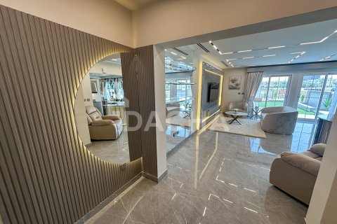 Kamienica na sprzedaż w Jumeirah Village Triangle, Dubai, ZEA 2 sypialnie, 152 mkw., nr 707016 - zdjęcie 3