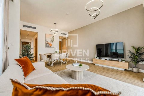 דירה ב Downtown Dubai (Downtown Burj Dubai), Dubai, איחוד האמירויות 2 חדרי שינה, 101.08 מ