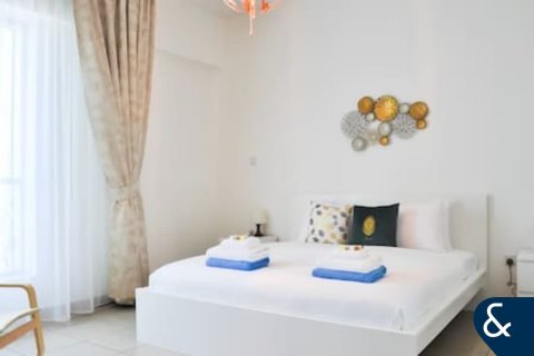 Lägenhet till försäljning i Dubai Marina, Dubai, UAE 2 sovrum, 129 kvm Nr. 666430 - fotografi 12