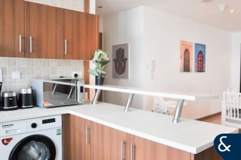 Lägenhet till försäljning i Dubai Marina, Dubai, UAE 2 sovrum, 129 kvm Nr. 666430 - fotografi 7