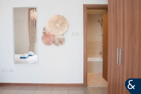 Lägenhet till försäljning i Dubai Marina, Dubai, UAE 2 sovrum, 129 kvm Nr. 666430 - fotografi 13