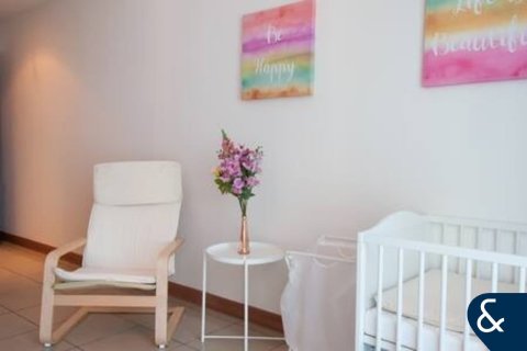 Lägenhet till försäljning i Dubai Marina, Dubai, UAE 2 sovrum, 129 kvm Nr. 666430 - fotografi 9