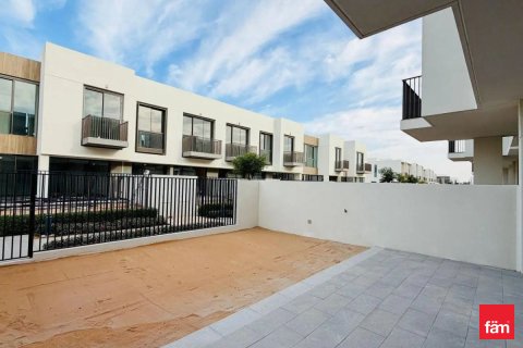 Villetta a schiera in affitto a Dubai, EAU 3 camere da letto, 175.5 mq. № 694205 - foto 5