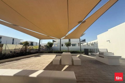 Villetta a schiera in affitto a Dubai, EAU 3 camere da letto, 175.5 mq. № 694205 - foto 12