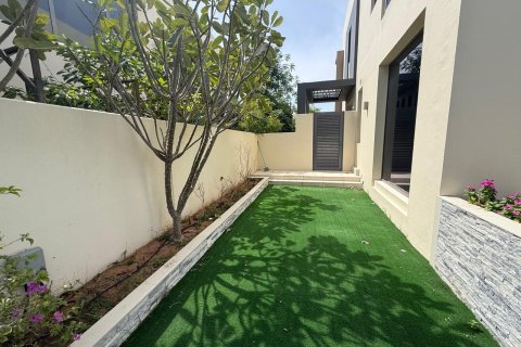 خانه شهری برای اجاره در Dubai Hills Estate، Dubai، امارات متحده عربی 5 خوابه ، 293 متر مربع ، شماره 706323 - تصویر 2