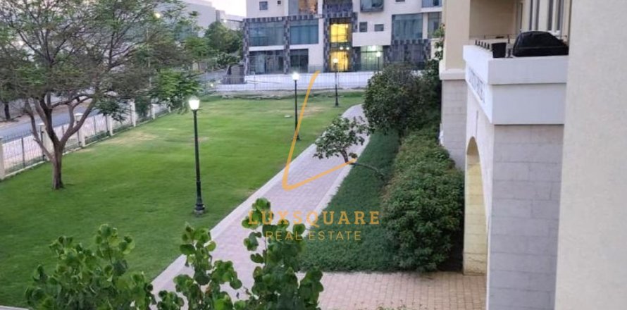Korter asukohaga Motor City, Dubai, AÜE: 2 magamistoaga, 126 m² Nr 706151