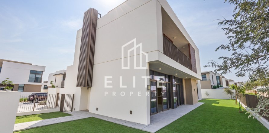 Villa i Dubai, UAE 4 soveværelser № 681857