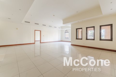 Palm Jumeirah, Dubai, UAE의 임대용 아파트 침실 4개, 503.26제곱미터 번호 587126 - 사진 1
