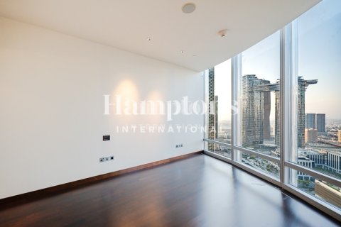 Apartamento en alquiler en Burj Khalifa, Dubai, EAU 2 dormitorios, 152.26987506 m2 № 659372 - foto 14