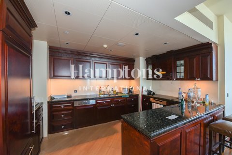 Apartament në Burj Khalifa, Dubai, Emiratet e Bashkuara Arabe 2 dhoma gjumi, 173.54280400 m2. № 659371 - Foto 6