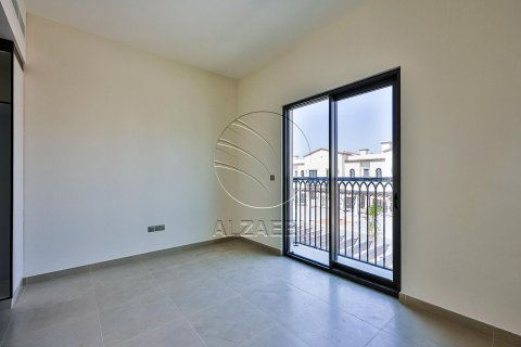 Townhouse in Khalifa City, Abu Dhabi, UAE 3 bedrooms, 172 sq.m. № 615133 - photo 16