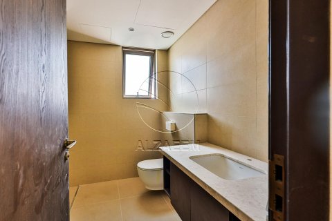 Townhouse in Khalifa City, Abu Dhabi, UAE 3 bedrooms, 172 sq.m. № 615133 - photo 18