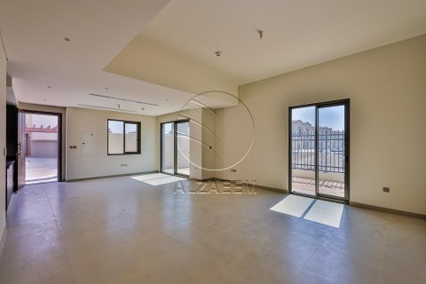 Townhouse in Khalifa City, Abu Dhabi, UAE 3 bedrooms, 172 sq.m. № 615133 - photo 5
