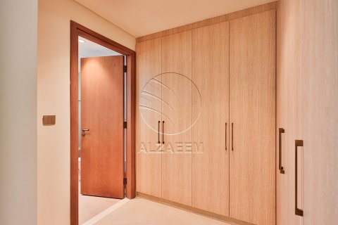 Townhouse in Khalifa City, Abu Dhabi, UAE 3 bedrooms, 171 sq.m. № 615134 - photo 7