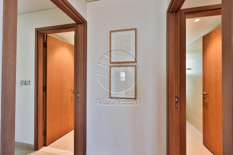 Townhouse in Khalifa City, Abu Dhabi, UAE 3 bedrooms, 171 sq.m. № 615134 - photo 10