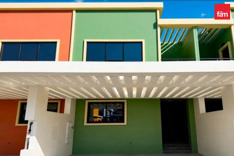 Villetta a schiera in affitto a Dubai, EAU 4 camere da letto, 144 mq. № 753289 - foto 11