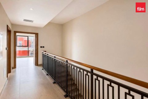 Villetta a schiera in affitto a Dubai, EAU 4 camere da letto, 144 mq. № 753289 - foto 6