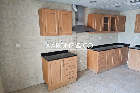 Διαμέρισμα σε Jumeirah Lake Towers, Dubai, ΗΑΕ 2 υπνοδωμάτια, 182.7 τ.μ. Αρ. 670750 - φωτογραφία 10