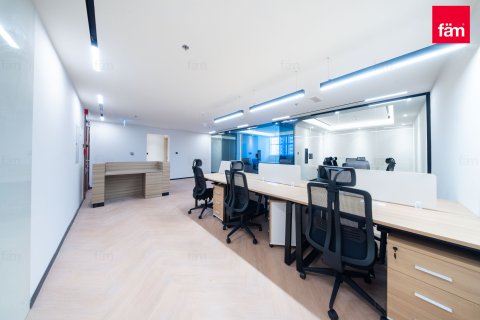 Bureau à louer à Dubai, EAU 94.3 m2 № 694346 - photo 3