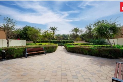 Villetta a schiera in affitto a Dubai, EAU 3 camere da letto, 174.8 mq. № 694345 - foto 20